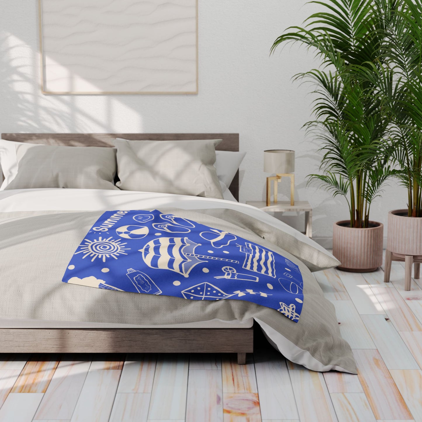 Blanket Fleece With Charming Beach Design on Blue Background, 2 Sizes, Blanket or Throw