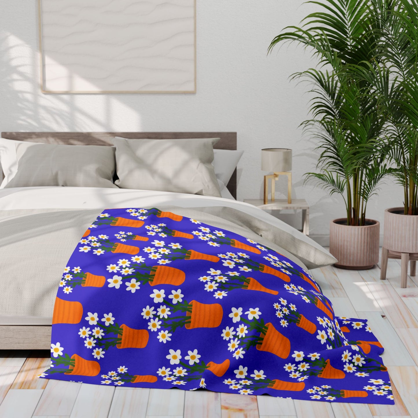 Blanket Fleece With Charming Daisy Design on Blue Background, 2 Sizes, Blanket or Throw