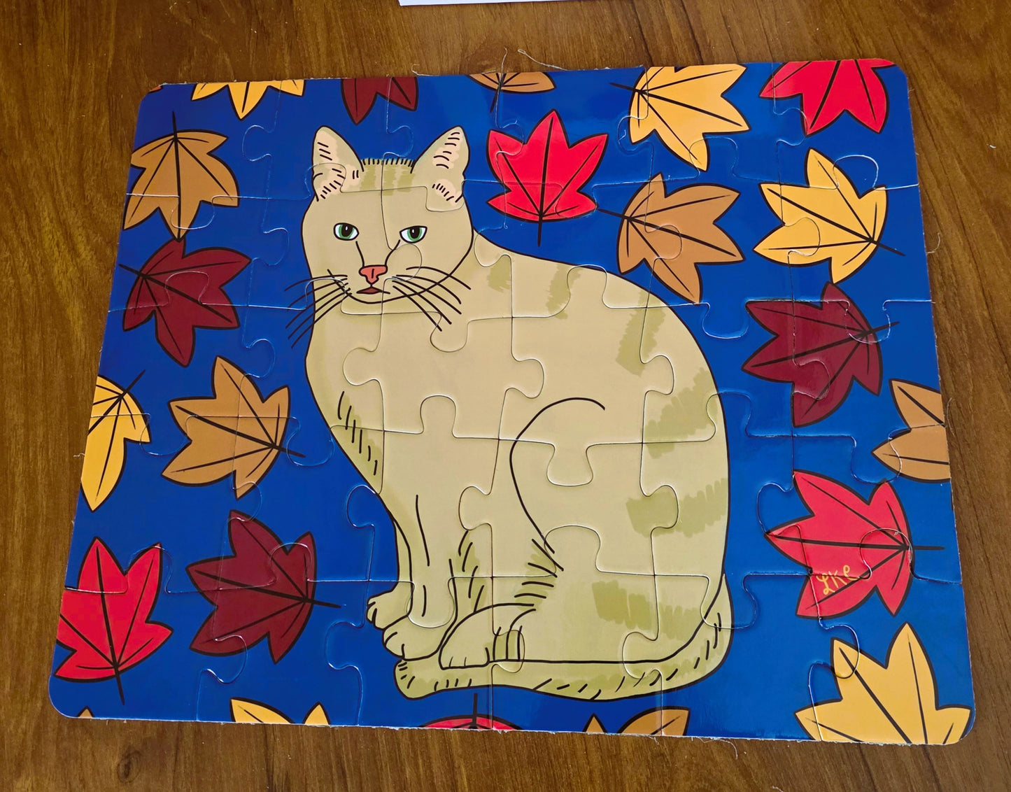 Puzzle, Tan Tabby Cat in Leaves Design, Family Fun, 30 Piece Puzzle