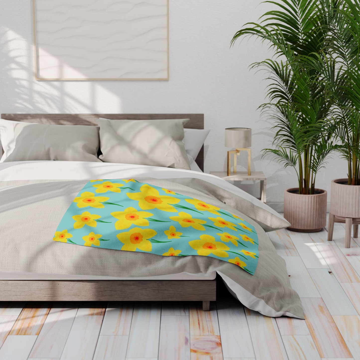 Blanket Fleece With Charming Daffodil Design, 2 Sizes, Blanket or Throw